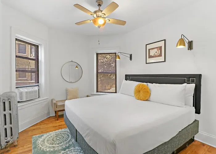 Modern 3br Apt In Boystown, 12-min Walk To Wrigley - Stratford 1s Chicago