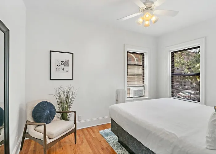 Apartment Modern 3br Apt In Boystown, 12-min Walk To Wrigley - Stratford 1s